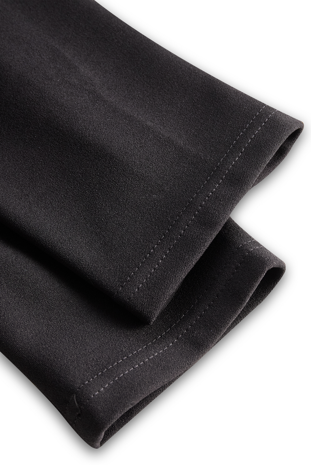 Selvianeé | Refined Black Belted Dress