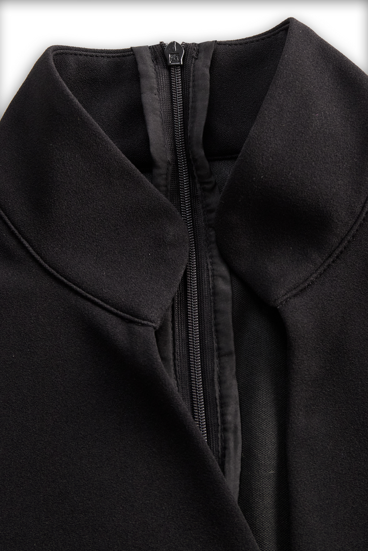 Selvianeé | Refined Black Belted Dress