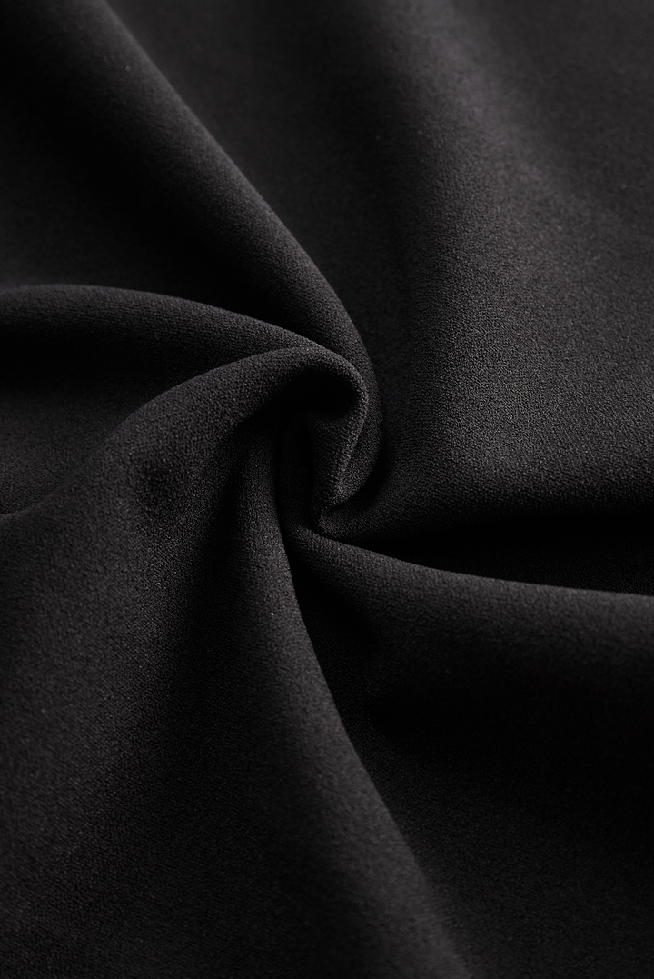 Selvianeé | Refined Black Belted Dress